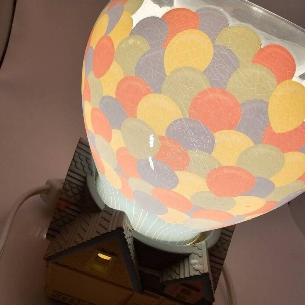 Scentsy Retired Disney Pixar UP Full Size Warmer Balloon House Carl Russel Kevin - Picture 5 of 11